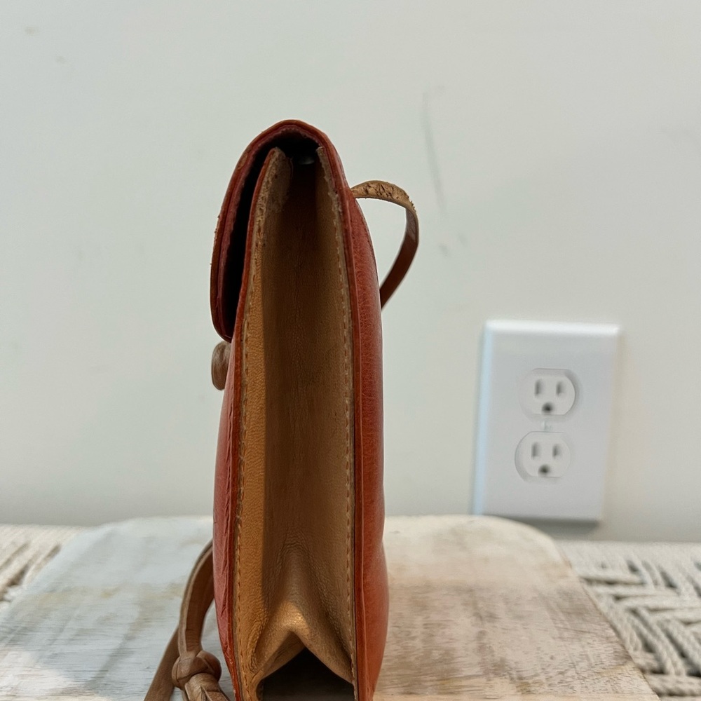 Vintage Tie Dye Stylish Tan Leather Crossbody Bag - Picture 6 of 12